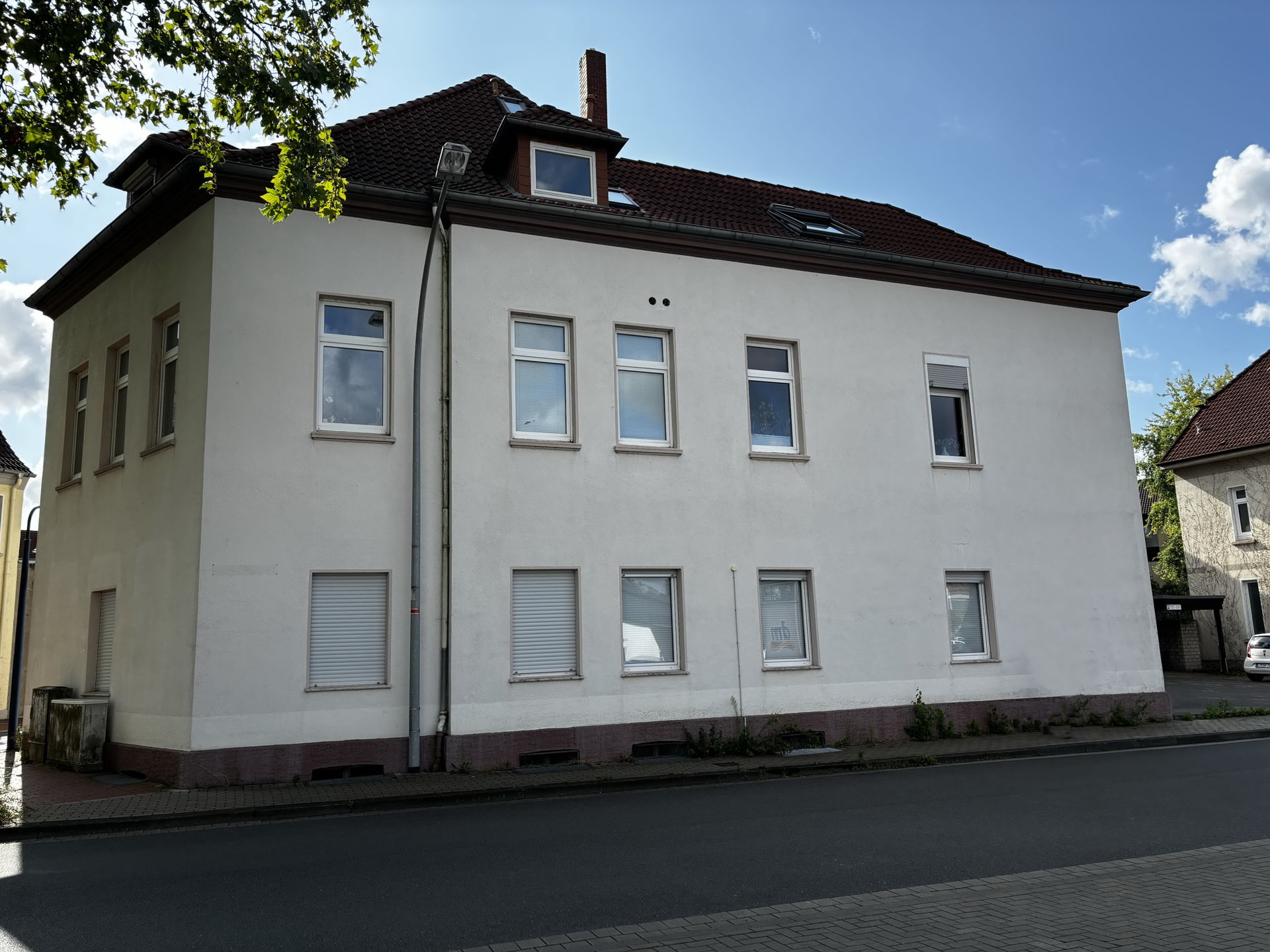 Wohnung zum Kauf 165.000 € 5 Zimmer 123 m²<br/>Wohnfläche Lage Lage 32791