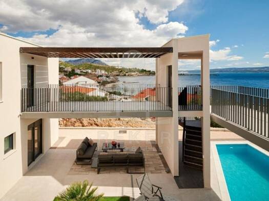 Villa zum Kauf 990.000 € 9 Zimmer 250 m² 590 m² Grundstück Omiš 21310