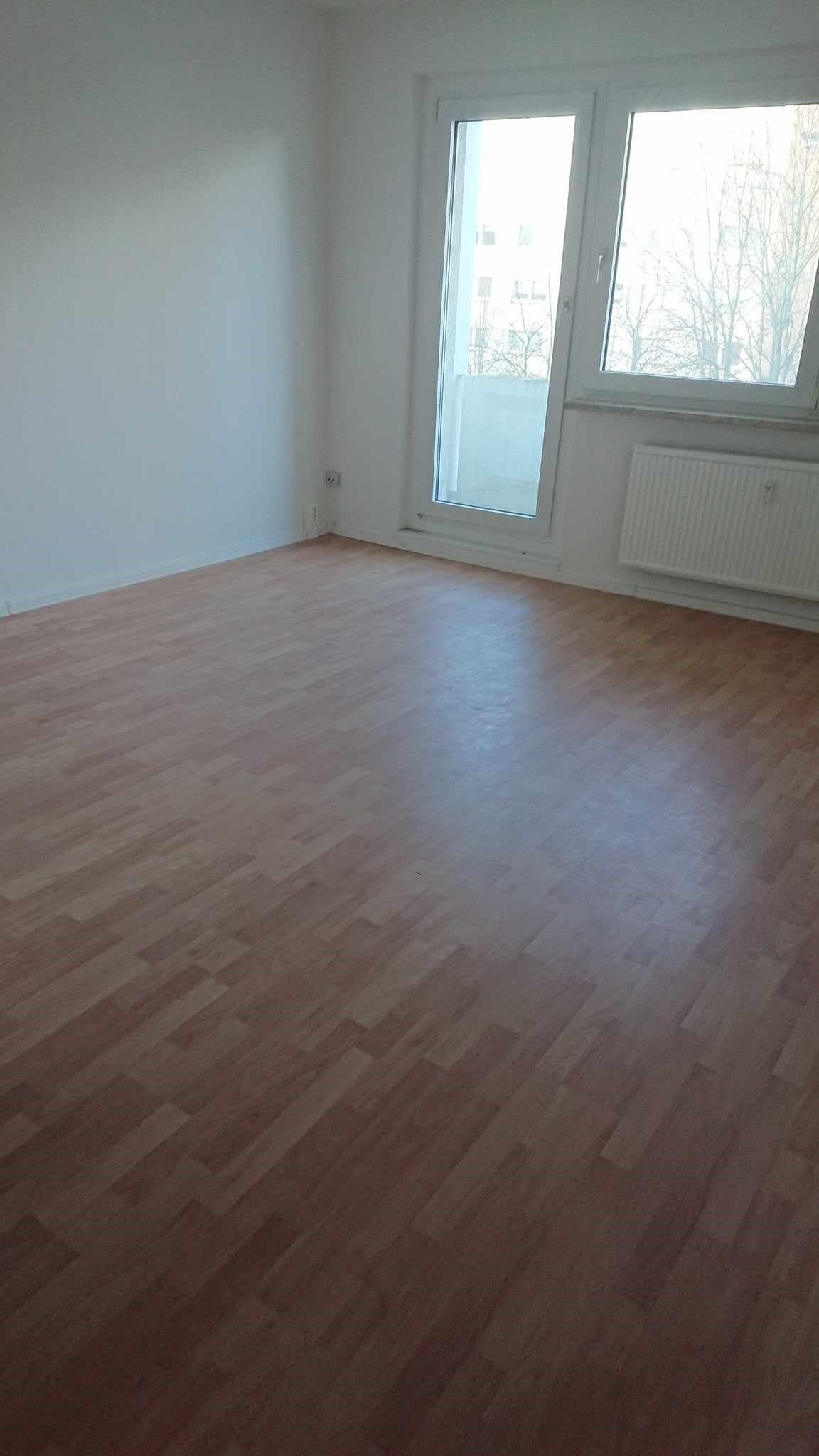 Wohnung zur Miete 280,30 € 3 Zimmer 56,1 m²<br/>Wohnfläche 3.<br/>Geschoss ab sofort<br/>Verfügbarkeit Schulstr. 8 Thurm Mülsen 08132