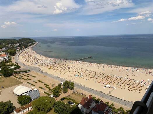 Wohnung zum Kauf 579.000 € 2 Zimmer 64 m² 22. Geschoss Trelleborgallee 2 Travemünde Travemünde 23570