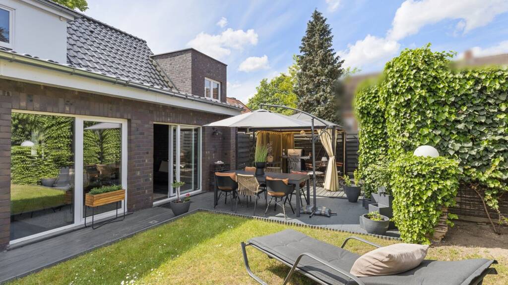 Mehrfamilienhaus zum Kauf 950.000 € 9 Zimmer 210 m² 358 m² Grundstück Geesthacht 21502