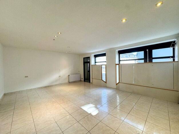 Laden zur Miete 800 € 3 Zimmer 37 m² Verkaufsfläche Markt 18 Schwarzenberg Schwarzenberg/Erzgeb. 08340