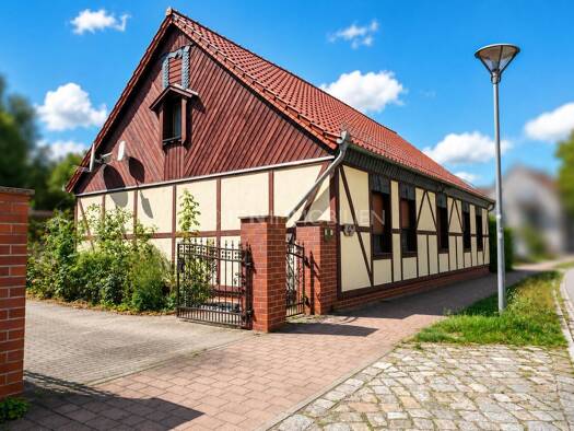 Einfamilienhaus zum Kauf 249.000 € 3 Zimmer 124 m² 599 m² Grundstück Halbe Halbe 15757