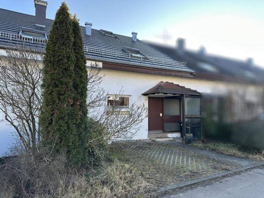 Reihenmittelhaus zum Kauf 449.000 € 5 Zimmer 132,4 m² 139 m² Grundstück Schlaitdorf 72667