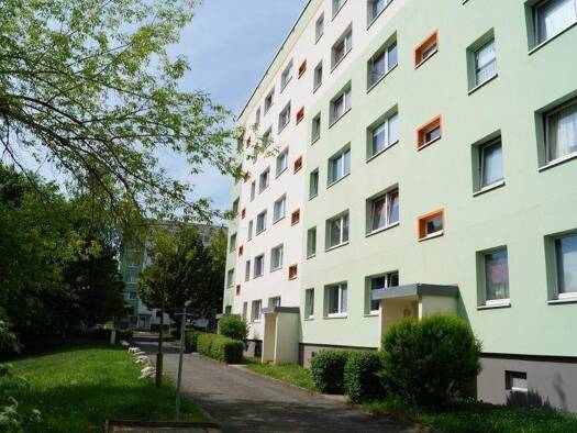 Wohnung zur Miete 335 € 3 Zimmer 56 m² 2. Geschoss frei ab 01.01.2026 Julius-Fucik-Straße 21 Pößneck,Stadt Pößneck 07381
