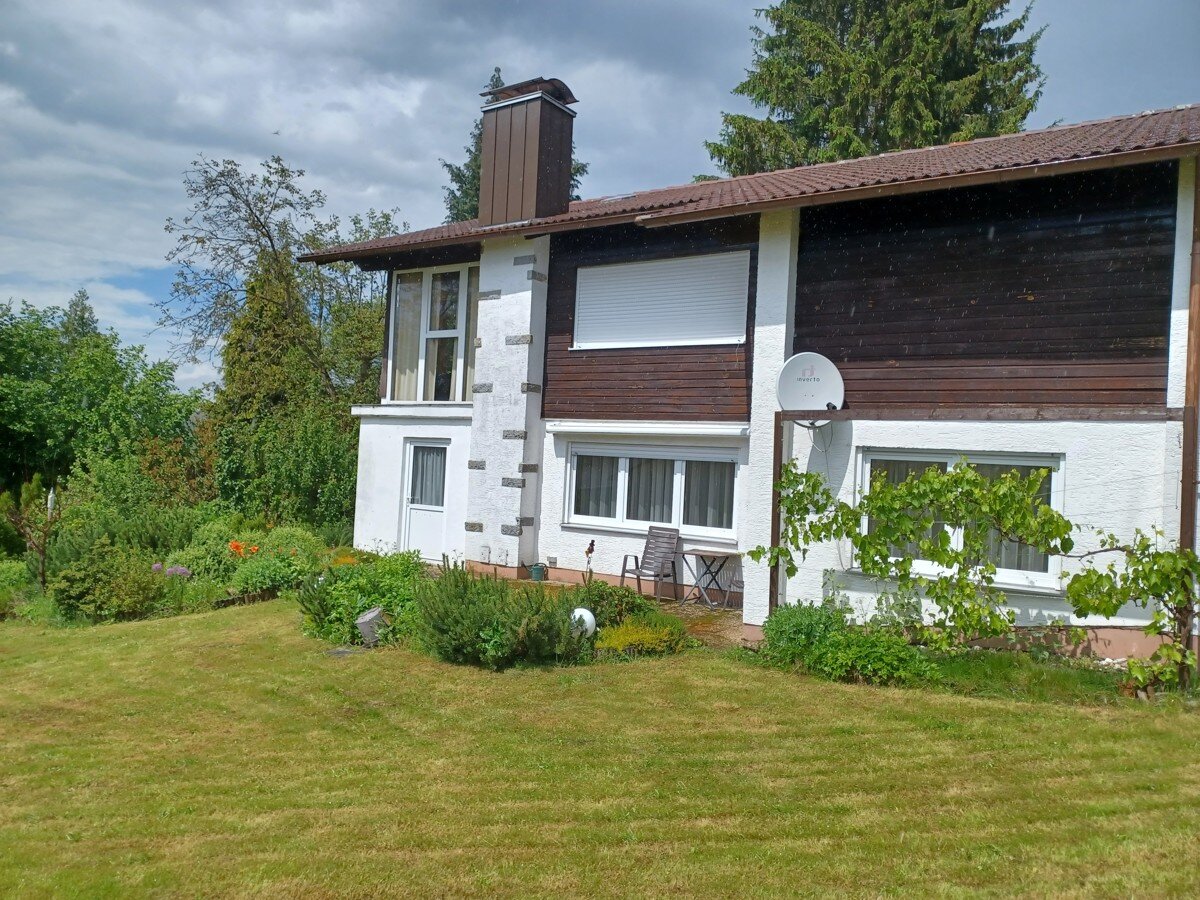 Mehrfamilienhaus zum Kauf 245.000 € 5 Zimmer 154,6 m²<br/>Wohnfläche 1.075 m²<br/>Grundstück Schönsee Schönsee 92539