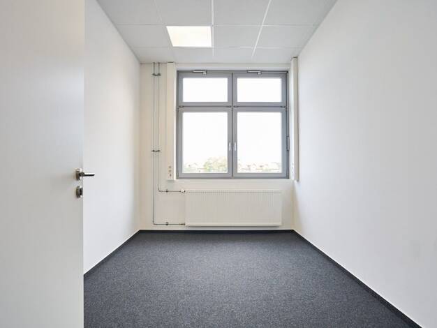 Bürofläche zur Miete 379 € 14,4 m² Bürofläche Carl-Reuther-Straße 1 Waldhof Waldhof 68305