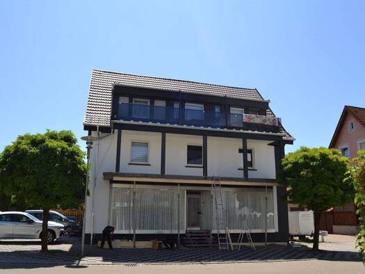 Mehrfamilienhaus zum Kauf 575.000 € 12 Zimmer 274 m² 678 m² Grundstück Blumberg 78176