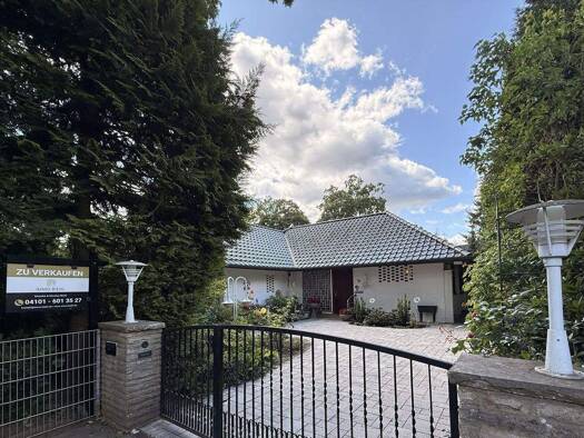 Einfamilienhaus zum Kauf 769.000 € 4 Zimmer 153 m² 1.013 m² Grundstück frei ab sofort Hugo-Schilling-Weg 14 Ahrensburg 22926