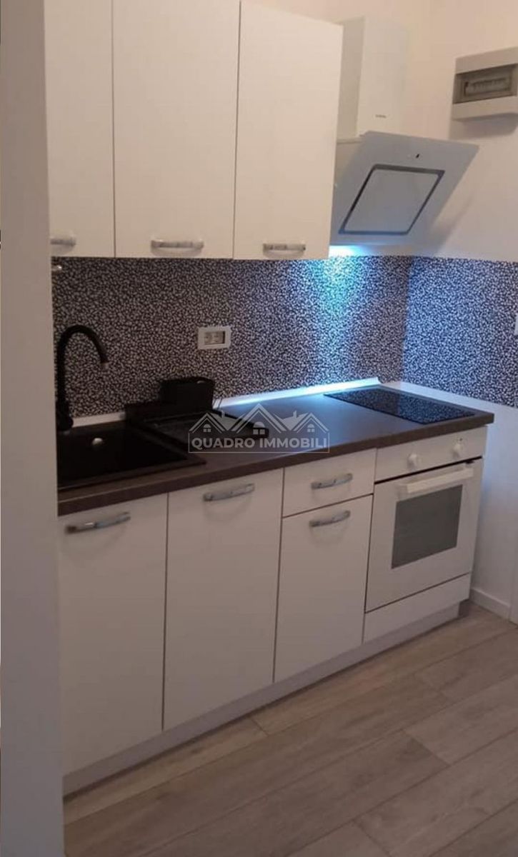 Wohnung zum Kauf 94.000 € 3 Zimmer 35 m²<br/>Wohnfläche 3.<br/>Geschoss Buje center 52460