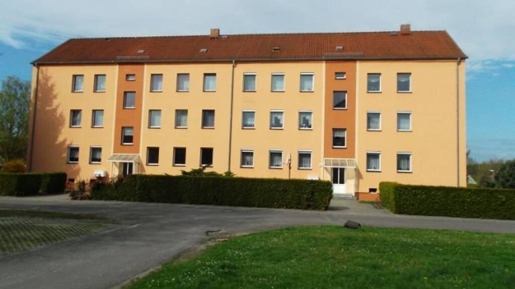 Wohnung zur Miete 337 € 3 Zimmer 63,5 m² 1. Geschoss frei ab sofort Karl- Marx- Straße 33 Lauta 02991