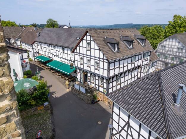Haus zum Kauf 940.000 € 9 Zimmer 273,5 m² 538 m² Grundstück Stadt Blankenberg Hennef (Sieg) 53773