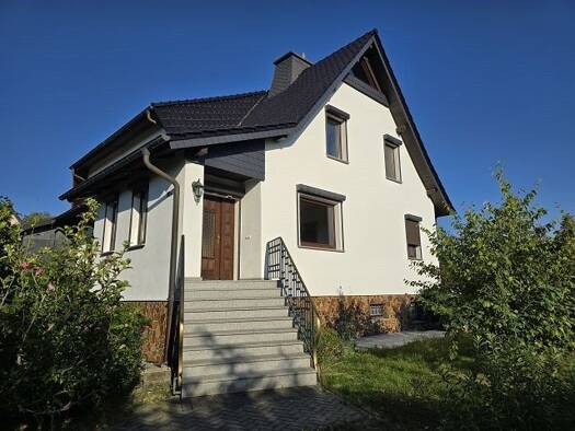 Doppelhaushälfte zum Kauf 255.000 € 5 Zimmer 114 m² 815 m² Grundstück frei ab sofort Teichstraße 20 b Fockendorf Fockendorf 04617