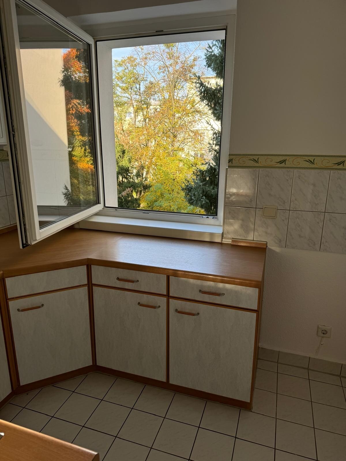 Wohnung zum Kauf 325.000 € 2 Zimmer 55 m²<br/>Wohnfläche 2.<br/>Geschoss Friedrichsruher Straße 53 Steglitz Berlin 12169