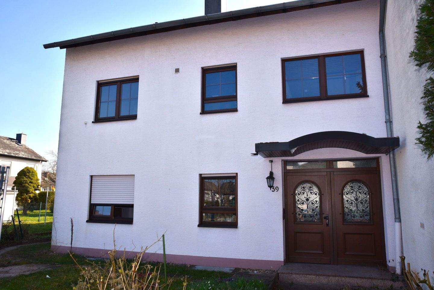 Immobilie in Rheinstetten - Idylle im Wohngebiet: Zweifamilienhaus mit Garten für Mehrgenerationen - Bild 0