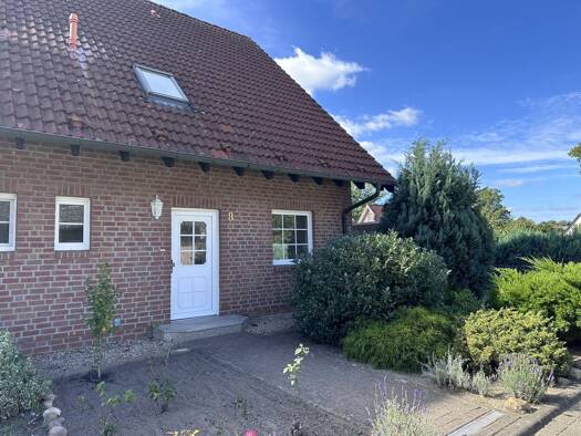 Doppelhaushälfte zum Kauf 199.000 € 5 Zimmer 117 m² 386 m² Grundstück Neu Kaliß Neu Kaliß 19294