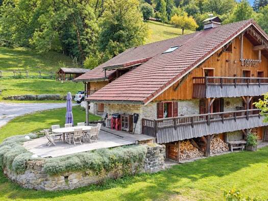 Einfamilienhaus zum Kauf 1.460.000 € 9 Zimmer 330 m² 3.061 m² Grundstück Thônes 74230