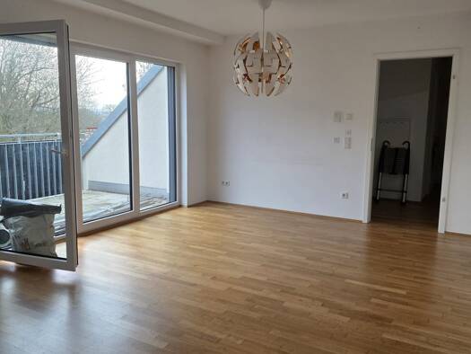 Wohnung zur Miete 900 € 3 Zimmer 87,9 m² Geschoss 2/3 frei ab 01.01.2026 Dietfurter Straße 17 Hemau 93155
