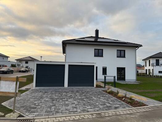 Einfamilienhaus zur Miete 3.055 € 4 Zimmer 235 m² 816 m² Grundstück Kahnsdorf Neukieritzsch 04575