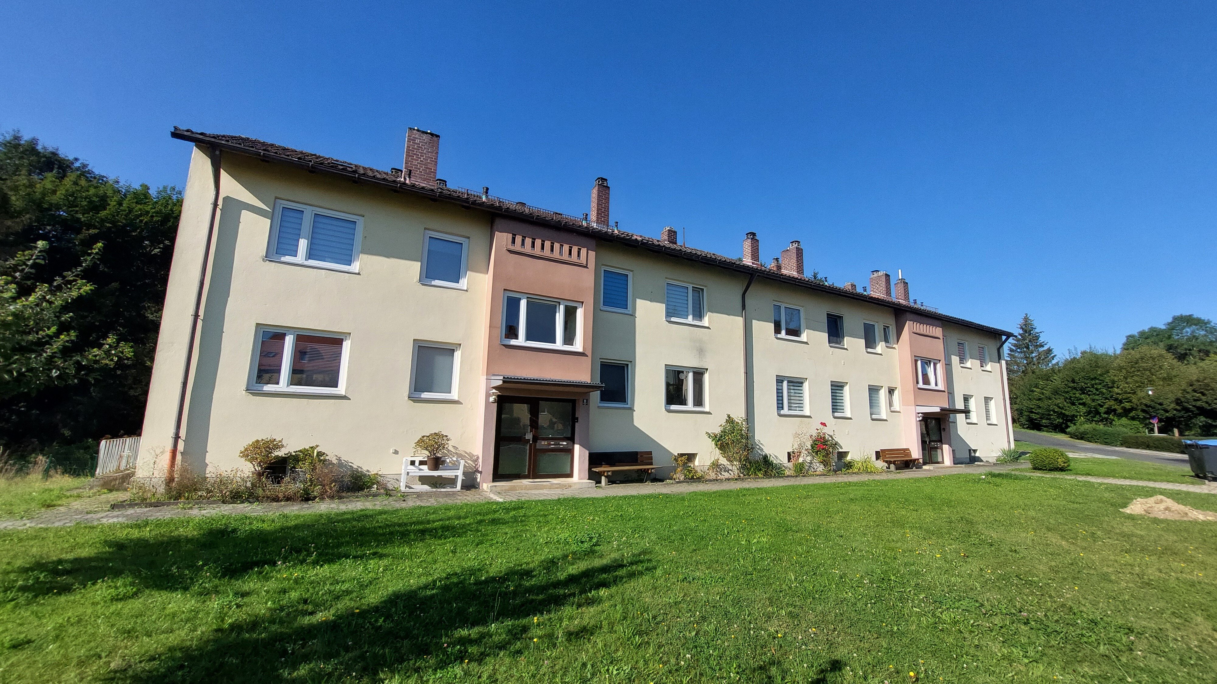 Mehrfamilienhaus zum Kauf 750.000 € 24 Zimmer 504 m²<br/>Wohnfläche 1.221 m²<br/>Grundstück Pappenberger Weg Eschenbach Eschenbach i.d.OPf. 92676