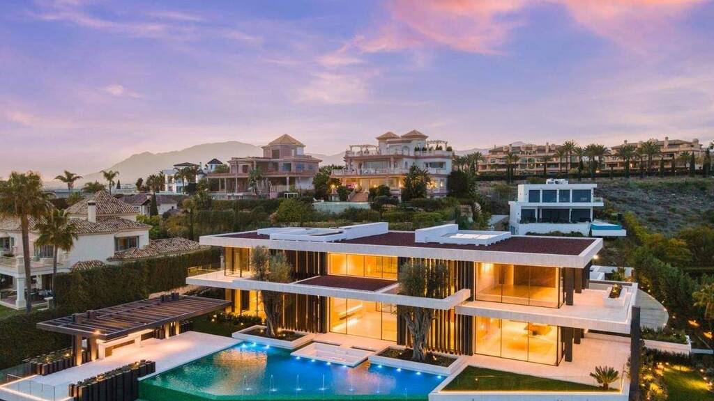 Haus zum Kauf 20.000.000 € 2.470 m² 3.223 m² Grundstück Los Manantiales 29130