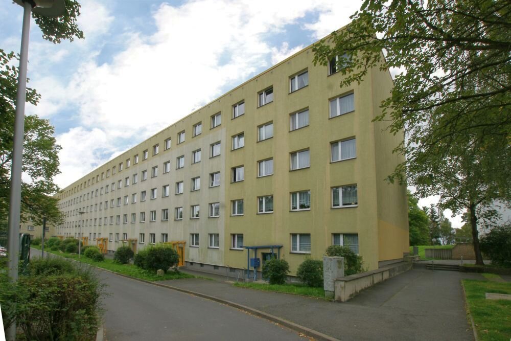 Wohnung zur Miete 357 € 3 Zimmer 57,8 m²<br/>Wohnfläche 3.<br/>Geschoss Stauffenbergstraße 37 Neundorfer Vorstadt Plauen 08523