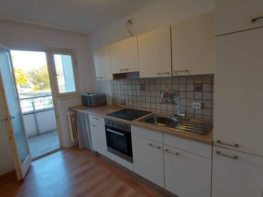 Wohnung zum Kauf 150.000 € 3 Zimmer 74 m² 1. Geschoss frei ab sofort Bergl Schweinfurt 97424