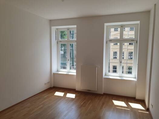 Wohnung zur Miete 516 € 2 Zimmer 59,9 m² 1. Geschoss frei ab sofort Eisenbahnstraße 129 Volkmarsdorf Leipzig 04315