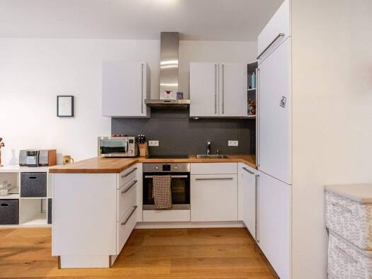 Wohnung zur Miete 990 € 2 Zimmer 80,9 m² Frauenbrünnl Straubing 94315
