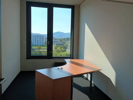 Bürofläche zur Miete provisionsfrei 3 Zimmer 140 m² Bürofläche teilbar von 20 m² bis 90 m² Mooswald Freiburg im Breisgau 79110