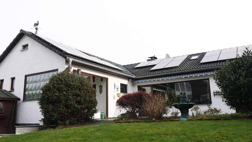 Einfamilienhaus zum Kauf 330.000 € 4 Zimmer 116 m² 459 m² Grundstück Jüchen 41363