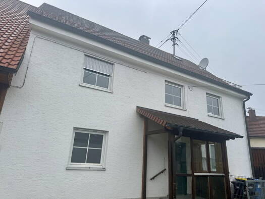 Einfamilienhaus zur Miete 1.600 € 8 Zimmer 150 m² 400 m² Grundstück Landensberg 89361