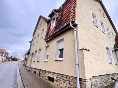 Mehrfamilienhaus zum Kauf provisionsfrei 145.000 € 8 Zimmer 278 m² 527 m² Grundstück frei ab sofort Groß Germersleben Oschersleben 39387
