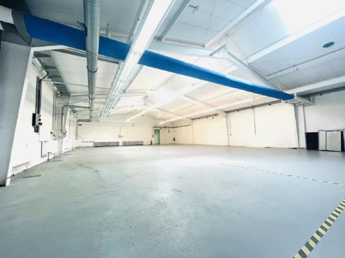 Lagerhalle zur Miete 4,60 € 694 m²<br/>Lagerfläche ab 694 m²<br/>Teilbarkeit Kasslerfeld Duisburg 47059