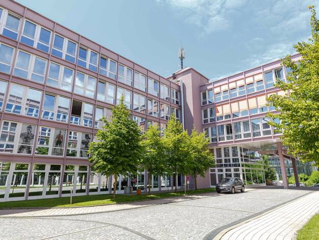 Bürofläche zur Miete provisionsfrei 819 € 10 m² Bürofläche Kronstadter Str. 4 Bogenhausen München 81677