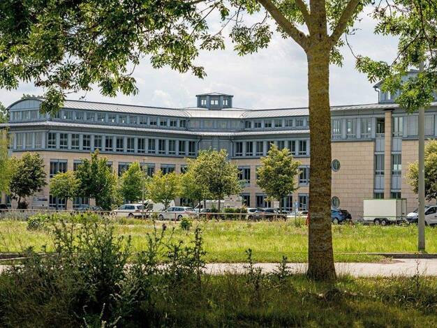 Bürofläche zur Miete 1.210 € 55,1 m² Bürofläche Lilienthalstr. 25-29 Hallbergmoos 85399