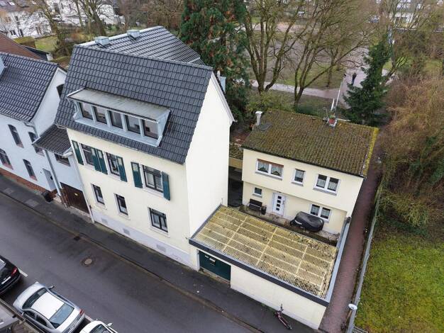 Reihenendhaus zum Kauf 360.000 € 9 Zimmer 191 m² 193 m² Grundstück Lannesdorf Bonn 53179