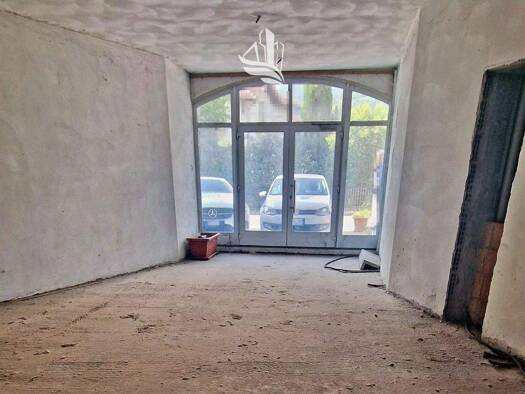 Laden zum Kauf 99.000 € via Merano 30 Lana 39011