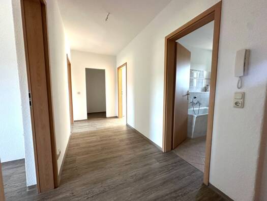 Wohnung zur Miete 360 € 2 Zimmer 60,8 m² 4. Geschoss frei ab sofort Sachsenplatz 13 Innenstadt Gera 07545