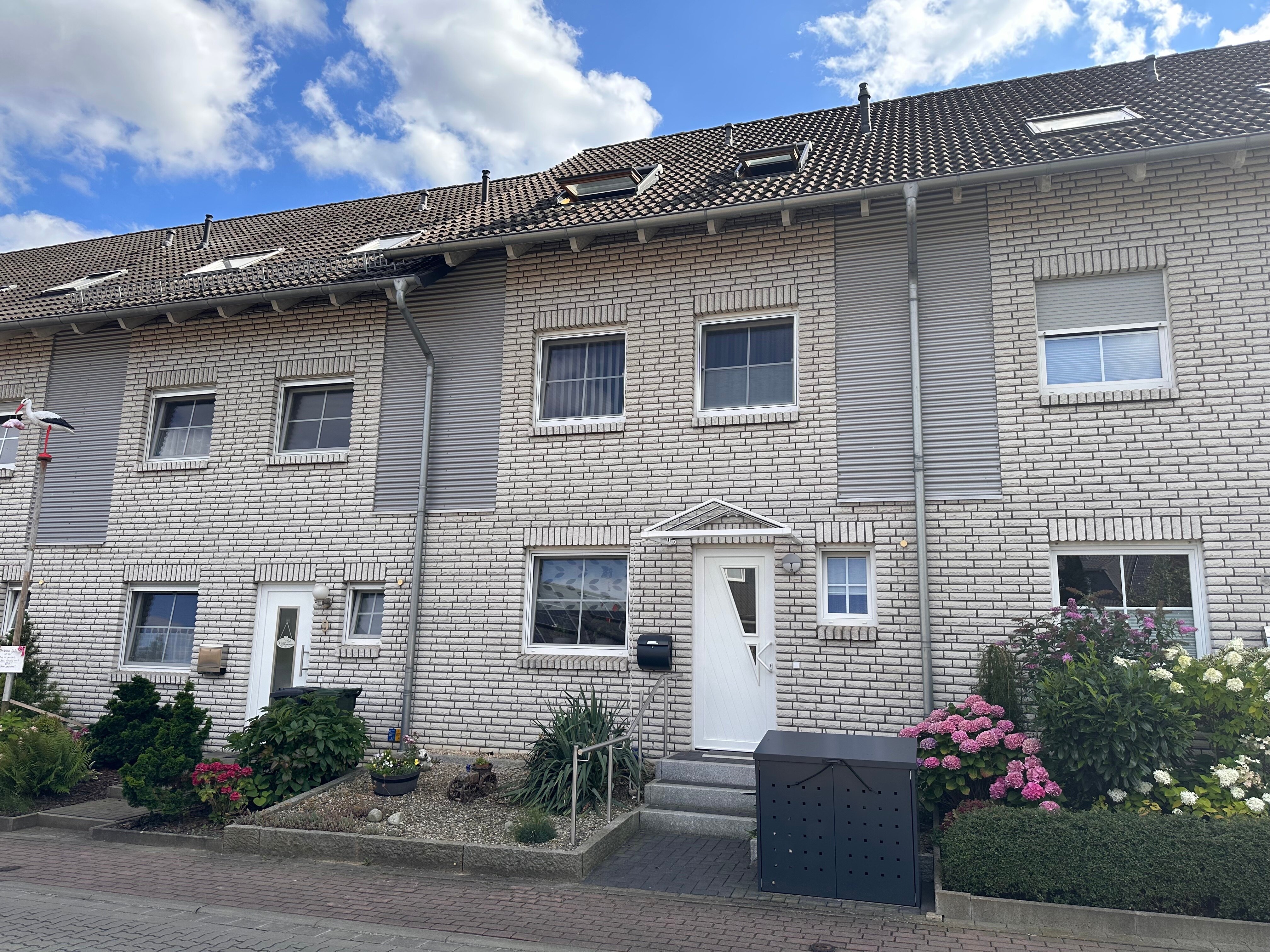 Reihenmittelhaus zum Kauf 348.000 € 4 Zimmer 160 m²<br/>Wohnfläche 226 m²<br/>Grundstück Thiede - Alt Salzgitter 38239