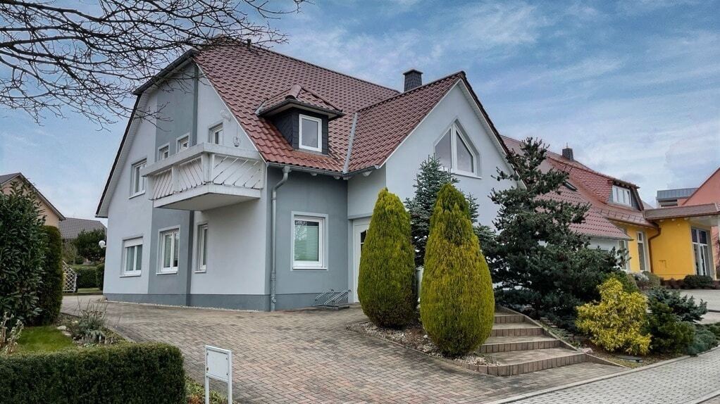 Mehrfamilienhaus zum Kauf 325.000 € 10 Zimmer 133,5 m²<br/>Wohnfläche 685 m²<br/>Grundstück Kamenz Kamenz 01917