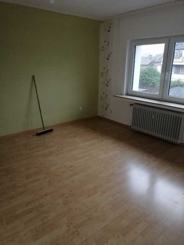 Wohnung zur Miete 700 € 3,5 Zimmer 100 m²<br/>Wohnfläche ab sofort<br/>Verfügbarkeit Im Hausfeld Richrath Langenfeld (Rheinland) 40764