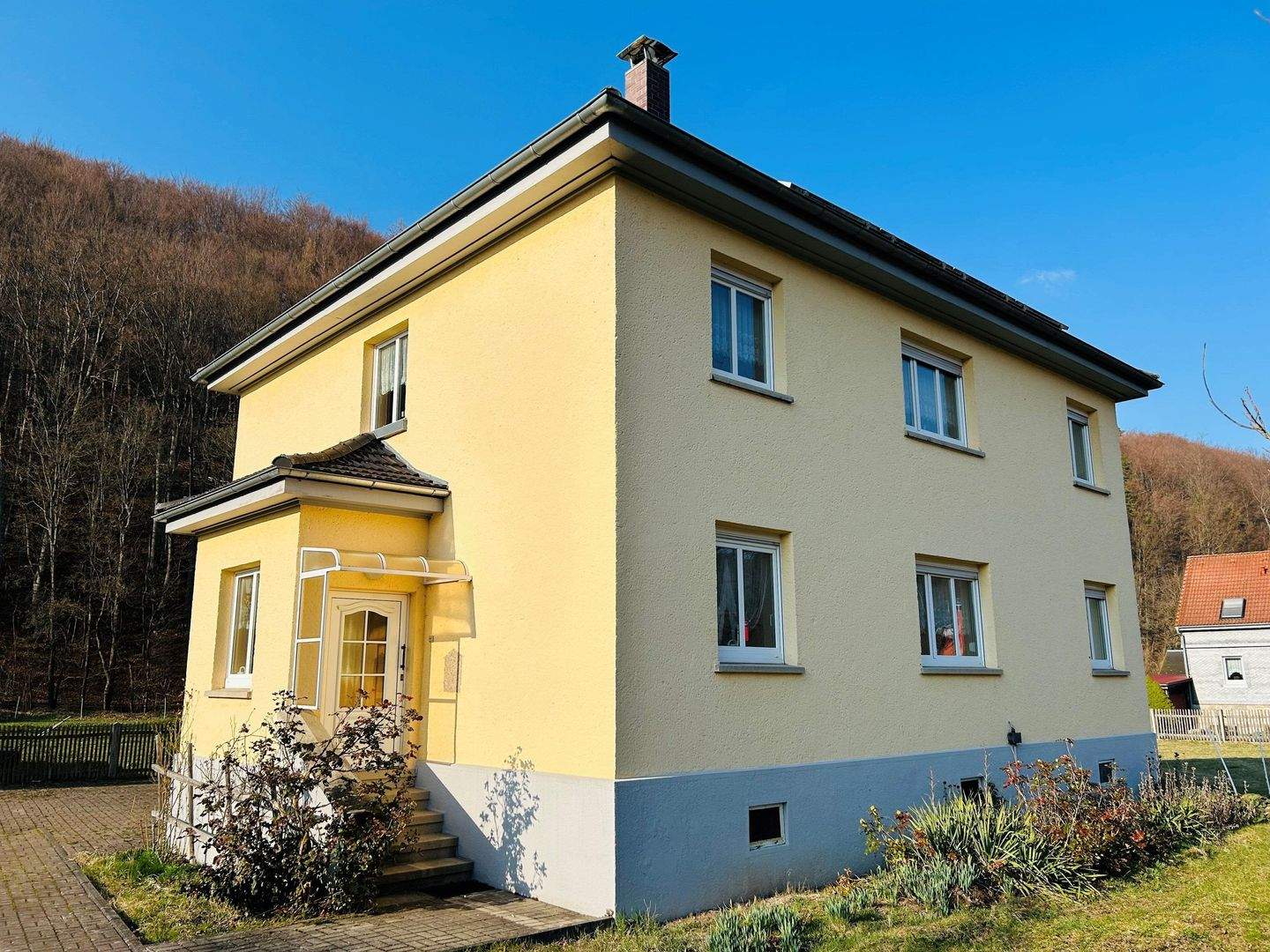 Immobilie in Geratal - Attraktives Anwesen: Wohnen und Arbeiten auf großzügigem Traumgrundstück direkt in Gräfenroda - Bild 0