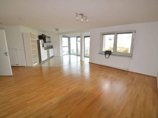 Wohnung zur Miete 1.053 € 2 Zimmer 81 m² 3. Geschoss frei ab sofort Leopoldstraße 2 Weil am Rhein 79576