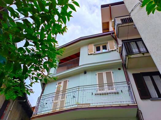 Einfamilienhaus zum Kauf 350.000 € 1 Zimmer 126 m² Verbania 28921