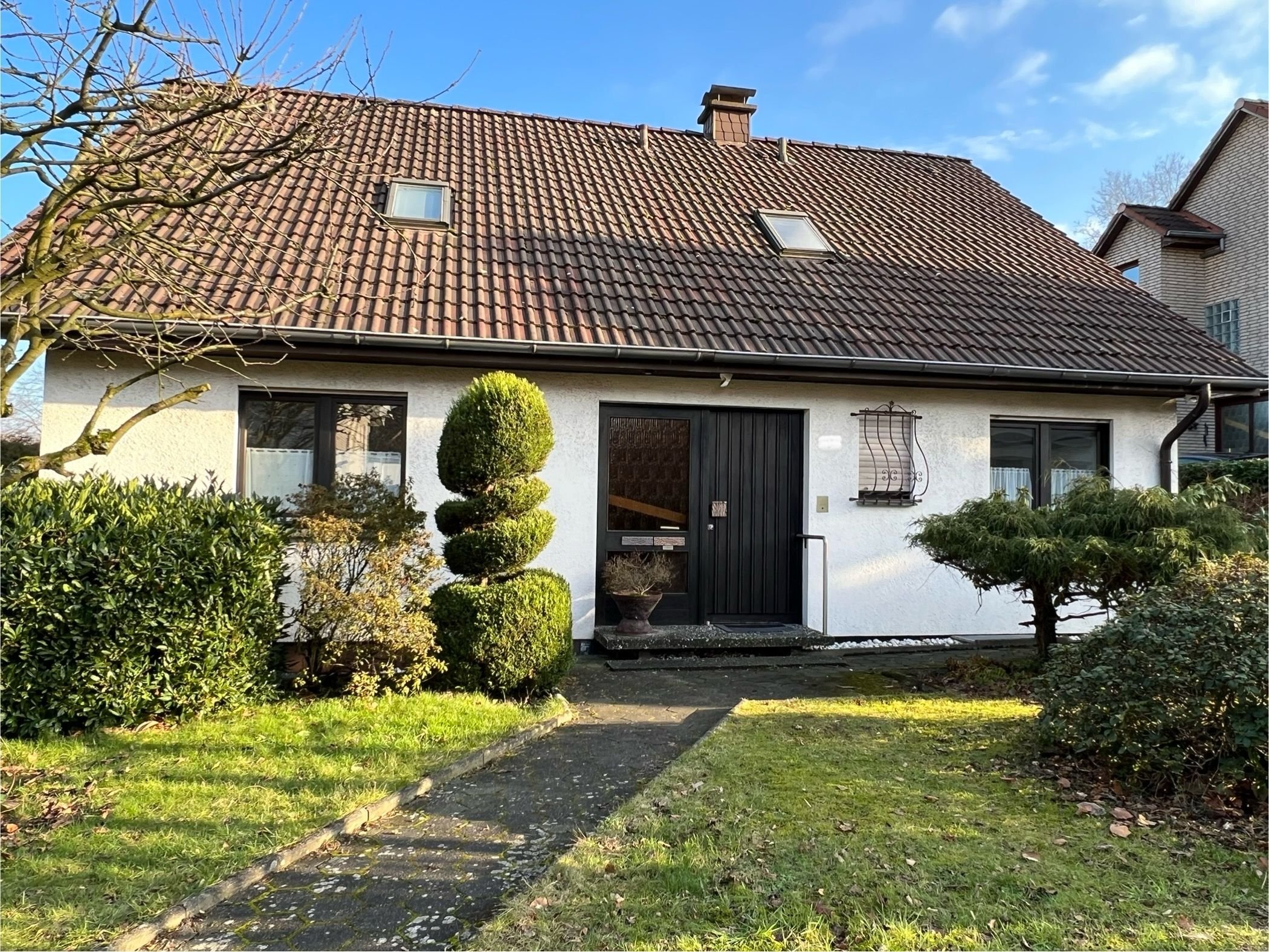 Einfamilienhaus zur Miete 1.500 € 6 Zimmer 140 m²<br/>Wohnfläche 667 m²<br/>Grundstück ab sofort<br/>Verfügbarkeit Großdornberg Bielefeld 33619