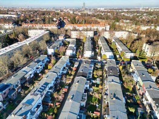 Reihenmittelhaus zum Kauf 449.000 € 4 Zimmer 96,3 m² 153 m² Grundstück frei ab sofort Britz Berlin 12359