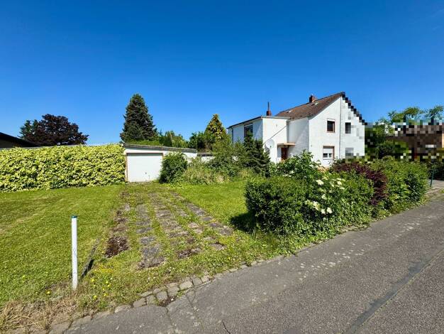 Doppelhaushälfte zum Kauf 176.300 € 5 Zimmer 107,5 m² 1.071 m² Grundstück Auerberg Bonn 53117