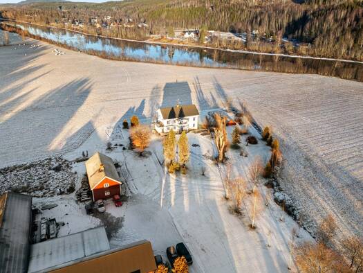 Einfamilienhaus zum Kauf 542.000 € 6 Zimmer 240 m² 361.823 m² Grundstück Stöllet