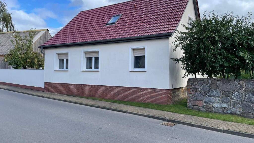 Einfamilienhaus zum Kauf 249.000 € 4 Zimmer 115 m² 723 m² Grundstück frei ab sofort Fredersdorfer Dorfstraße 17 Fredersdorf Zichow 16306